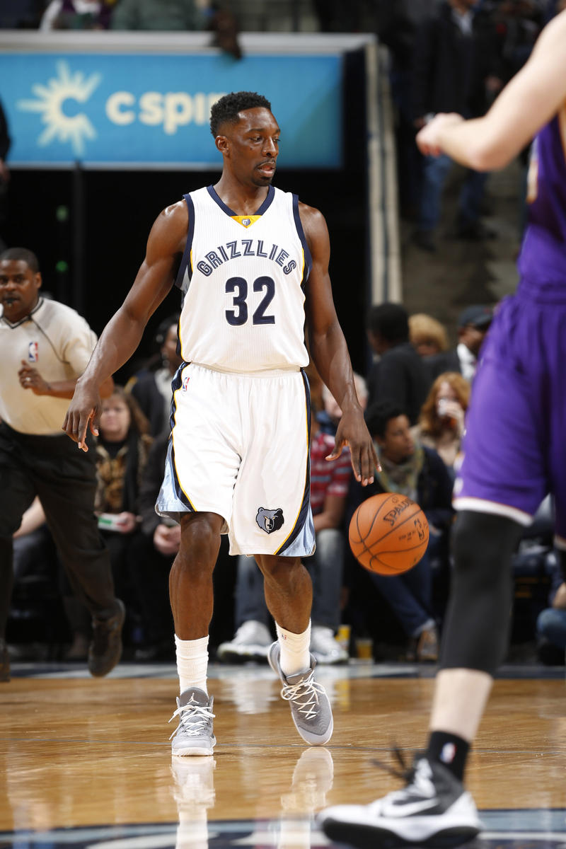 包含克拉克森砍下分，灰熊客场大胜爵士迎来五连胜的词条