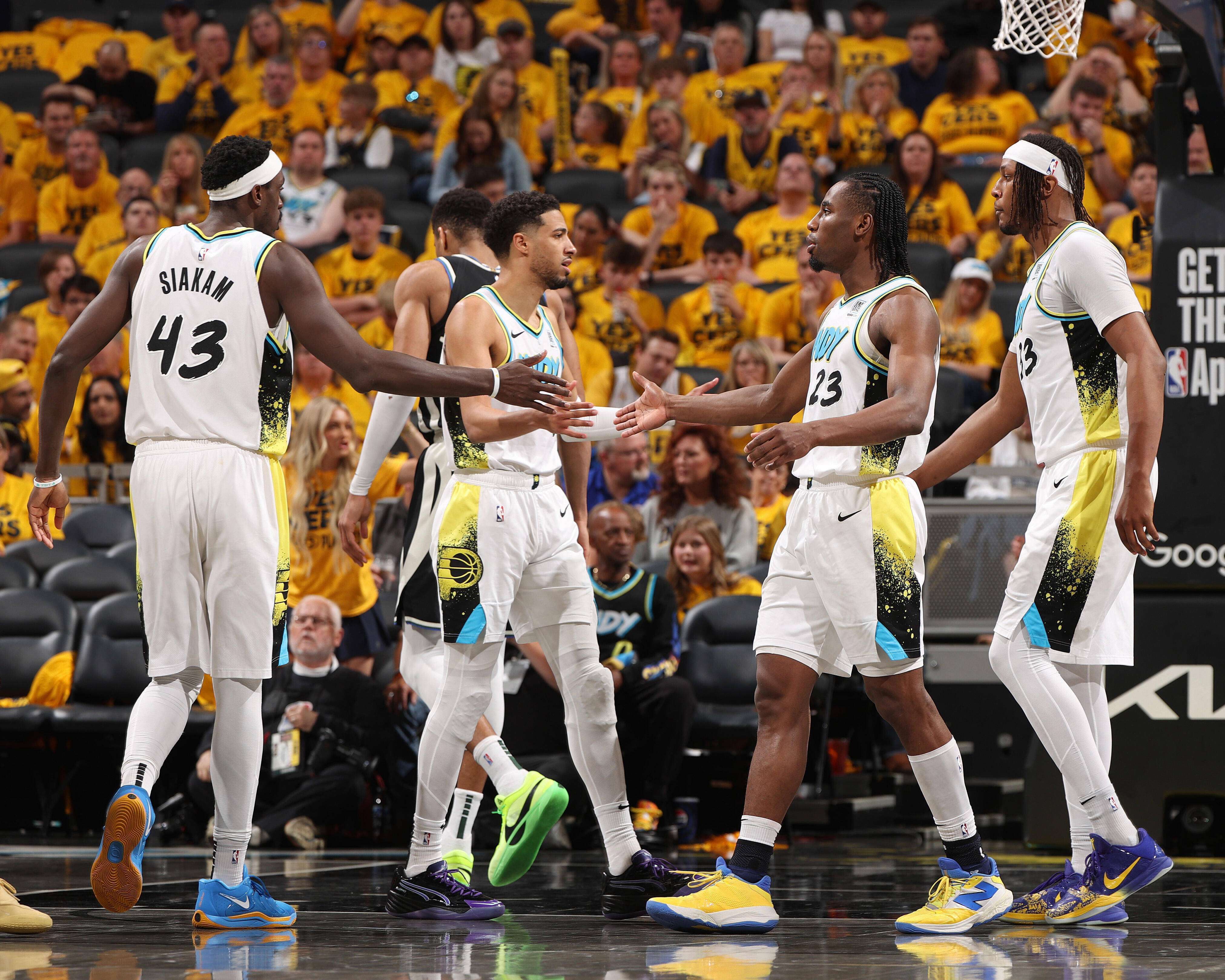 步行者队主场迎新援,备战下一场对决 步行者队主场迎新援,备战下一场对决