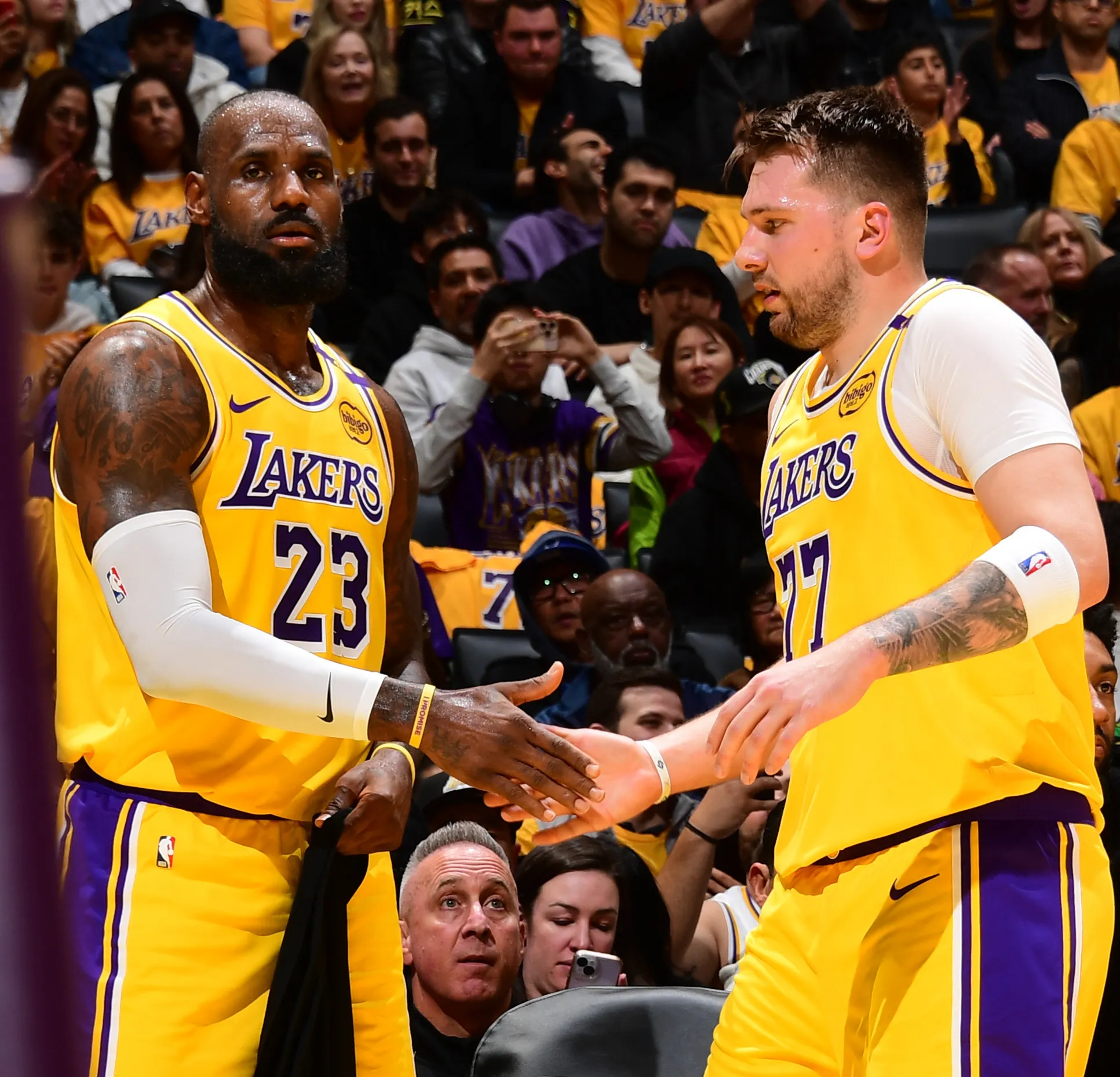 开云体育中国-湖人客场负于尼克斯,遭遇败绩