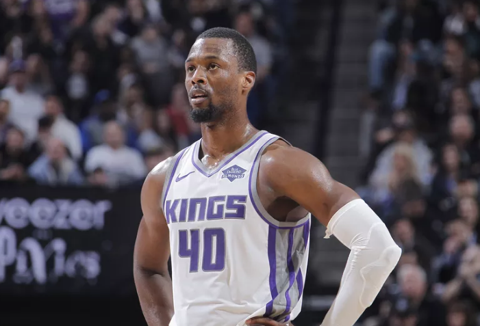 开云体育登录-国王碾压中国男篮，巴恩斯惊艳世界