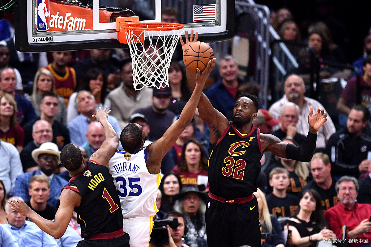 关于骑士碾压步行者，霍勒迪状态火热的信息