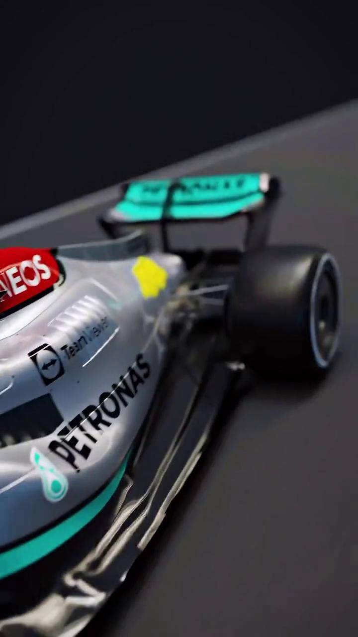 开云体育登录-雷诺车队完胜梅赛德斯，汉密尔顿状态火热