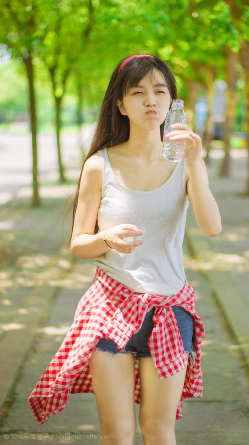 坚盾对桑巴，阿劳霍的攻防转换如何让勒沃库森抵挡巴西风暴