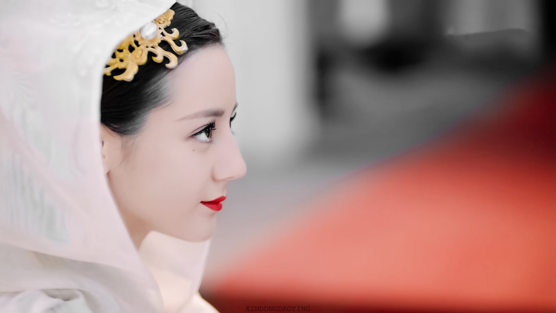 开云体育官网-双星耀赛场，太阳提前终结悬念，福克斯在德甲争冠战接管比赛