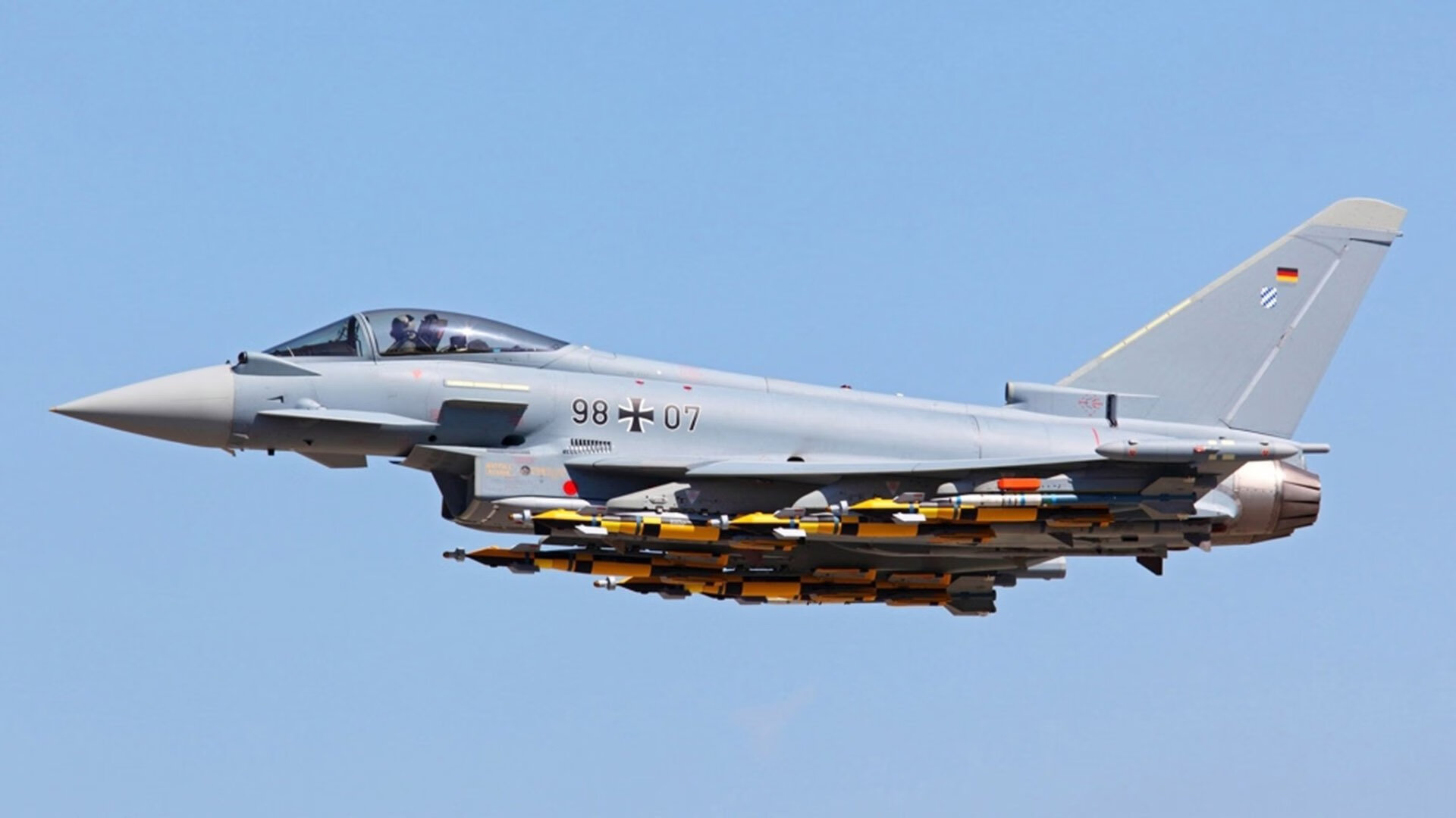 开云体育中国-暗夜曙光，库里化身关键先生，太阳末节逆转力擒老鹰