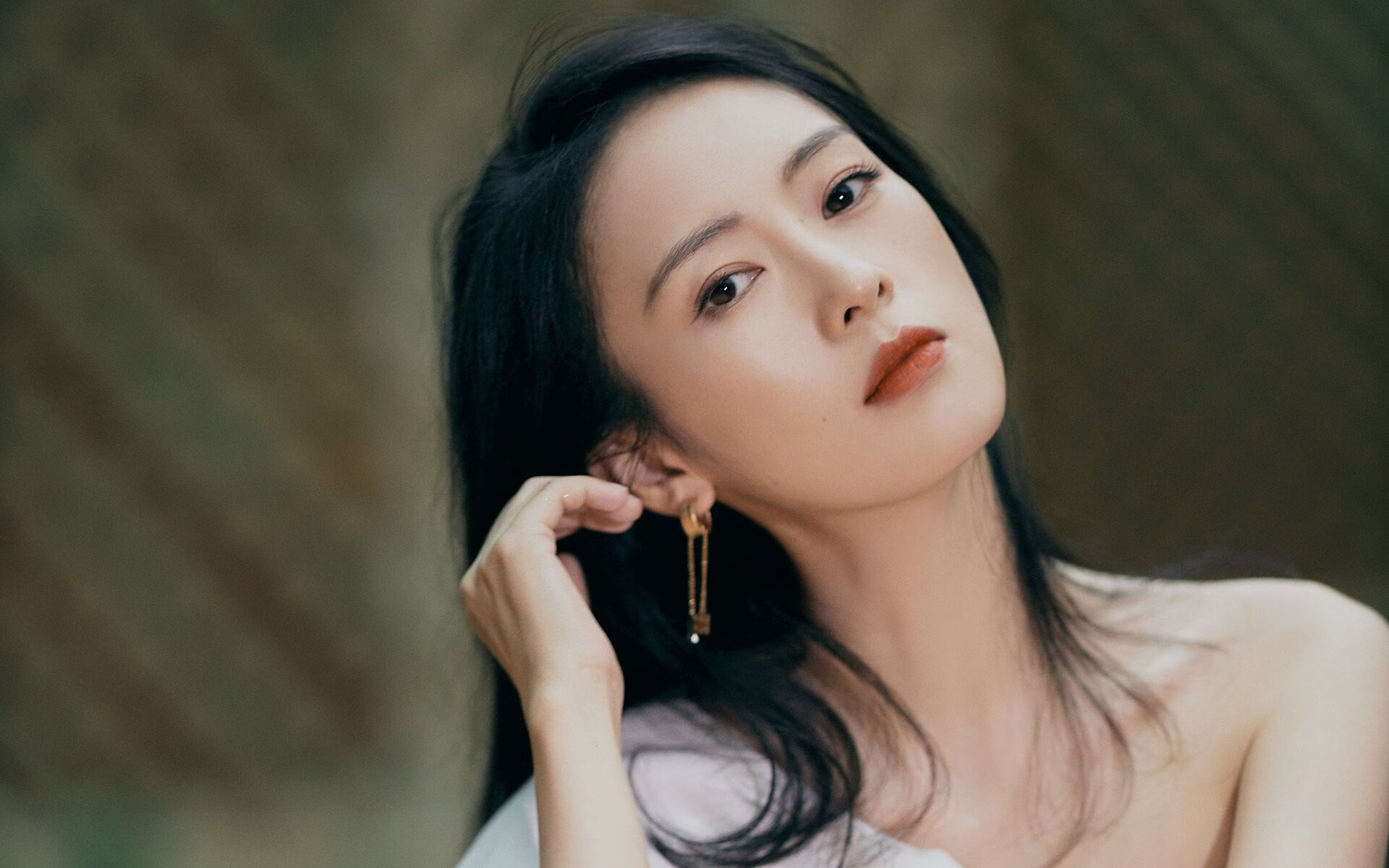 欧冠决赛惊现平行宇宙，全息尼日利亚3-2逆转巴西，百万观众见证足球未来式